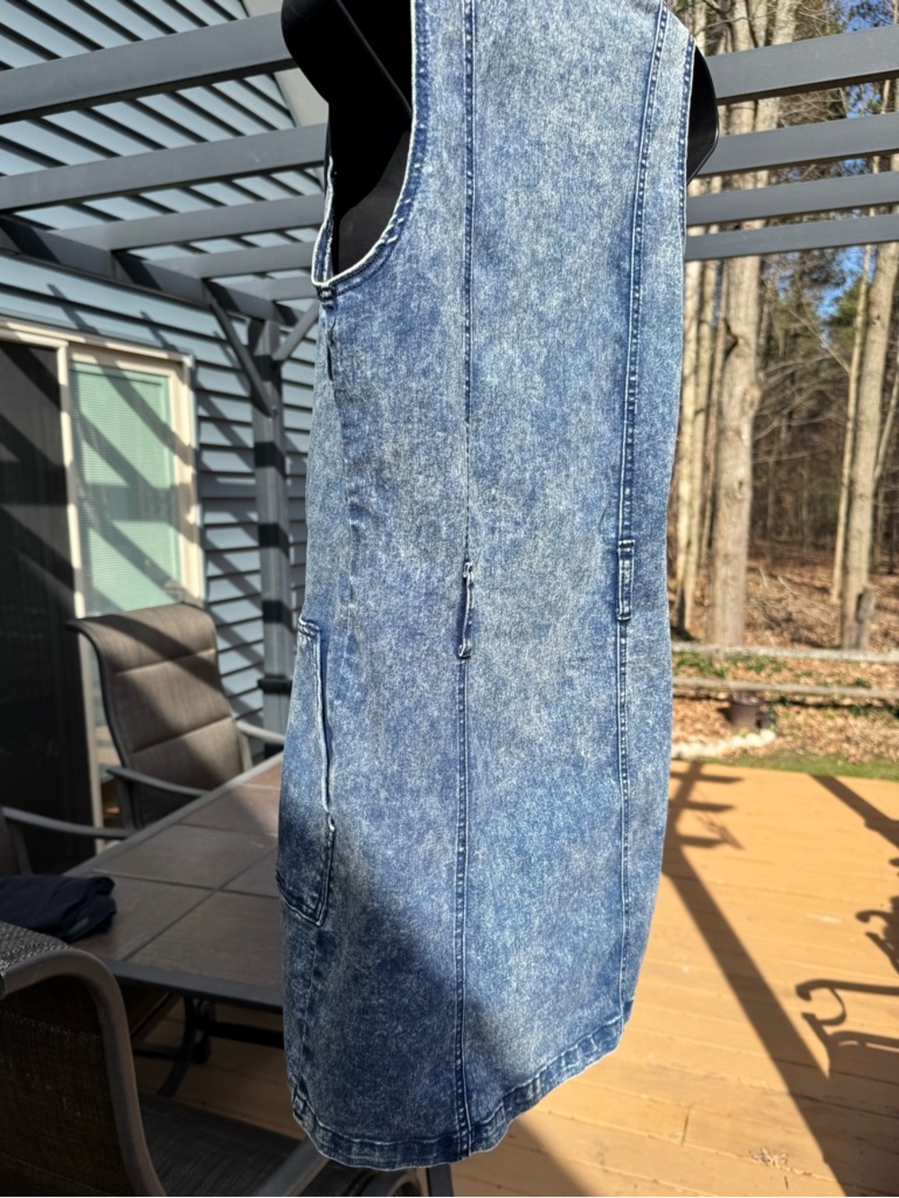 Sleeveless Blue Denim Midi Dress with Front Zip - Picture 4 of 11